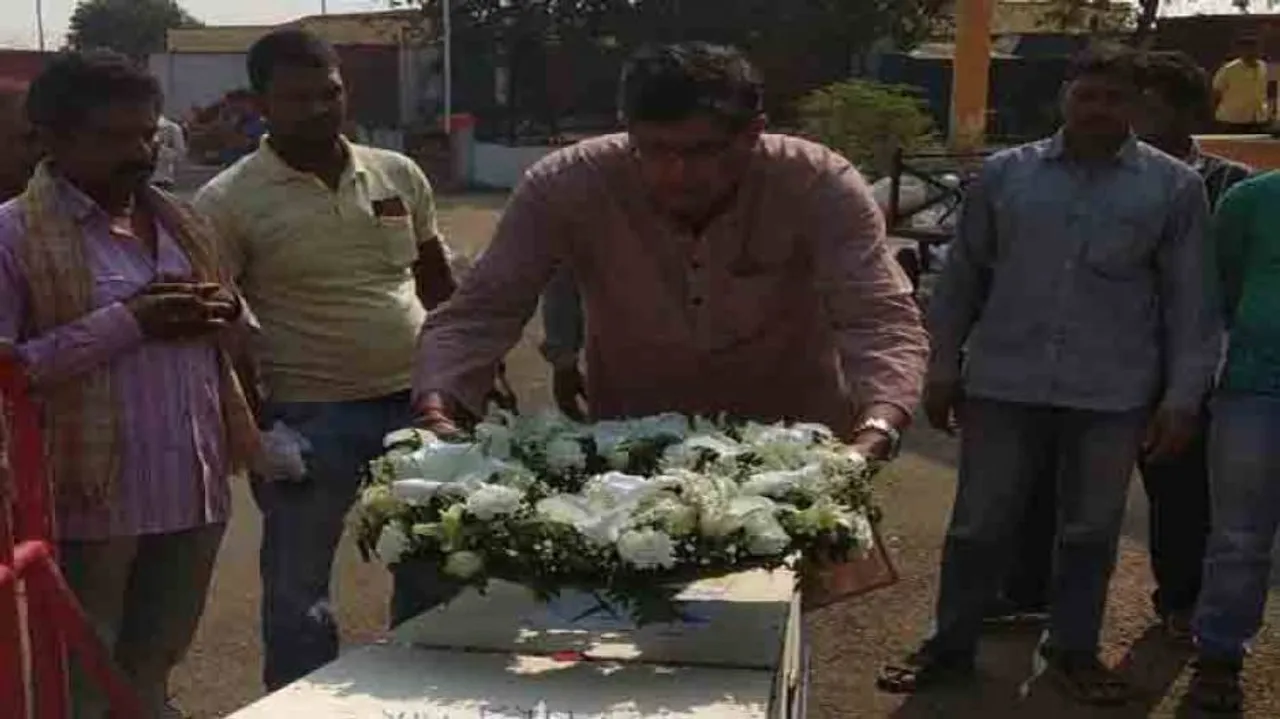 Body of Odia labourer arrives from Kuwait; Jay Panda pays tribute