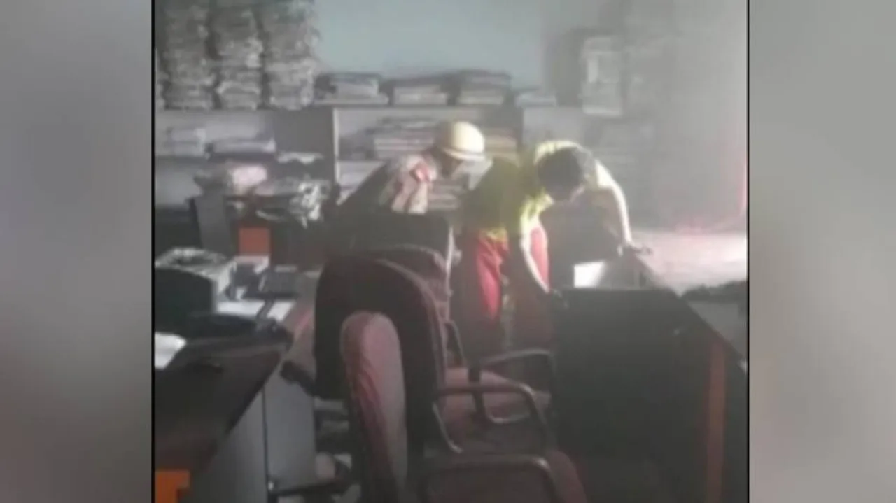 Fire breaks out in Hi-Tech Medical College & Hospital