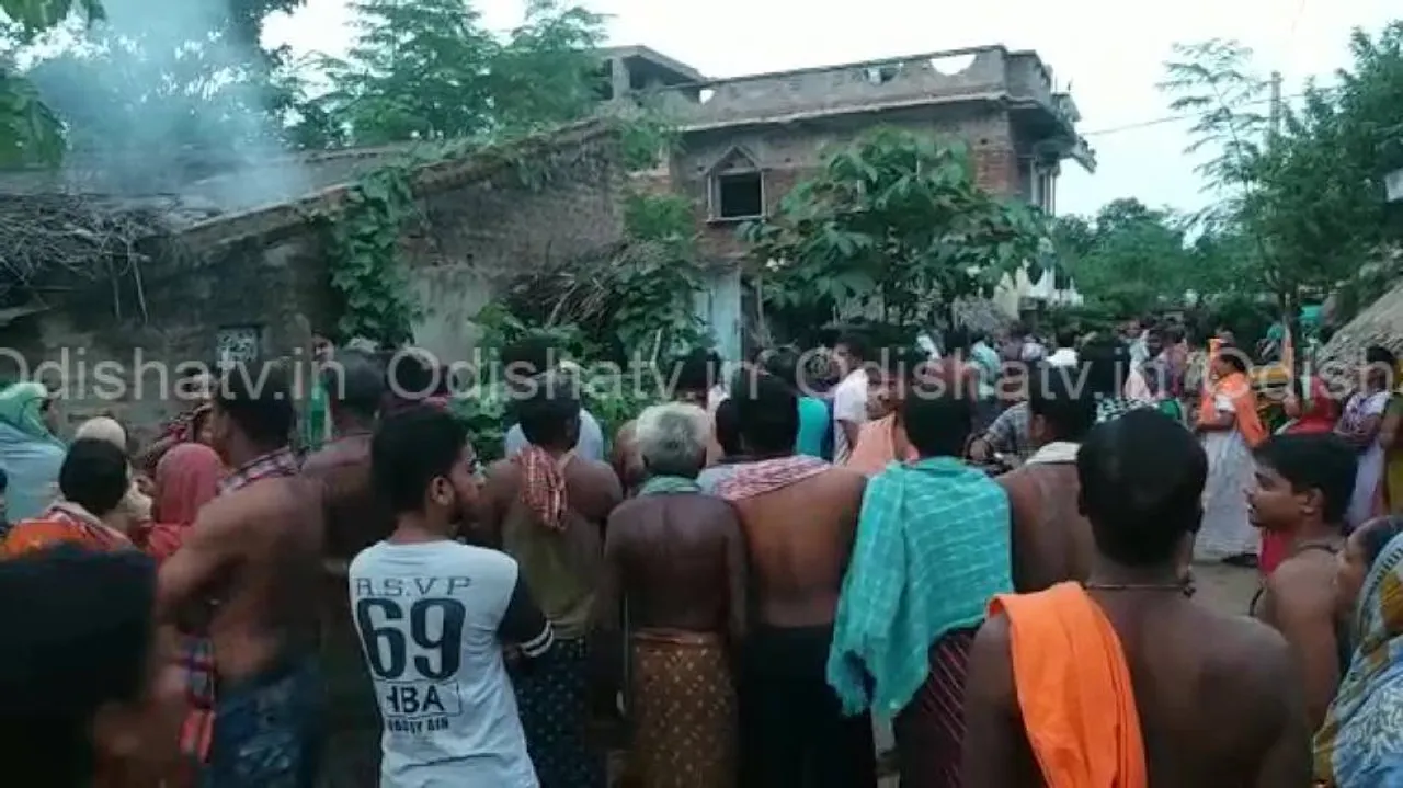 2 women die of asphyxiation in fire mishap