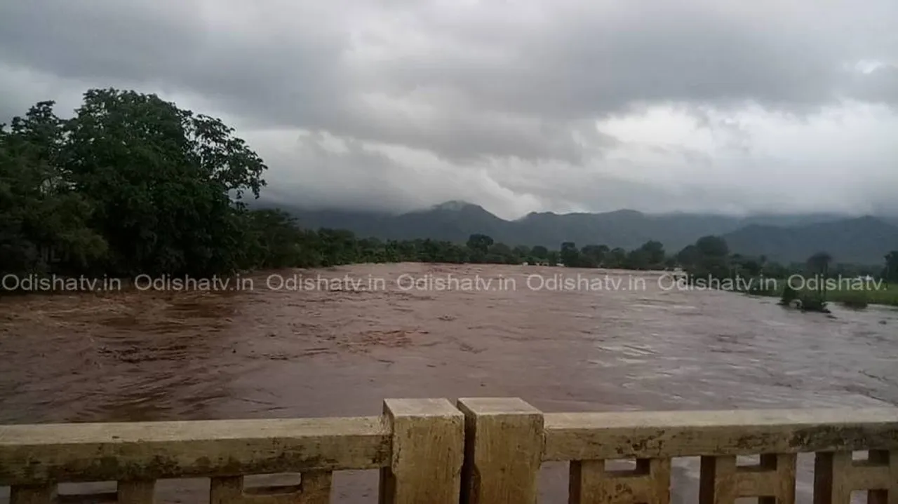 Rayagada flood situation improves as rivers recede; food airdropped to marooned
