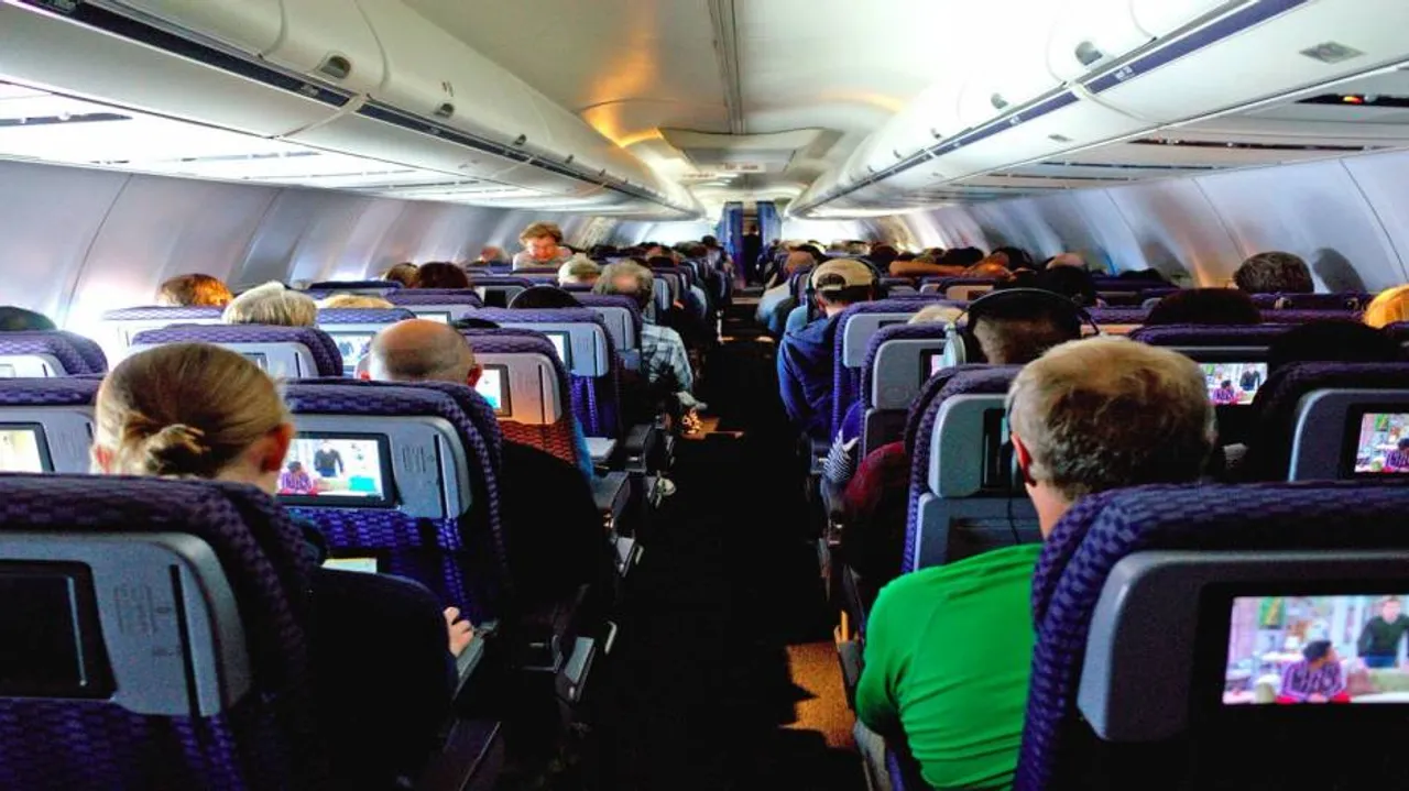 Up to 2-year ban proposed on unruly passengers
