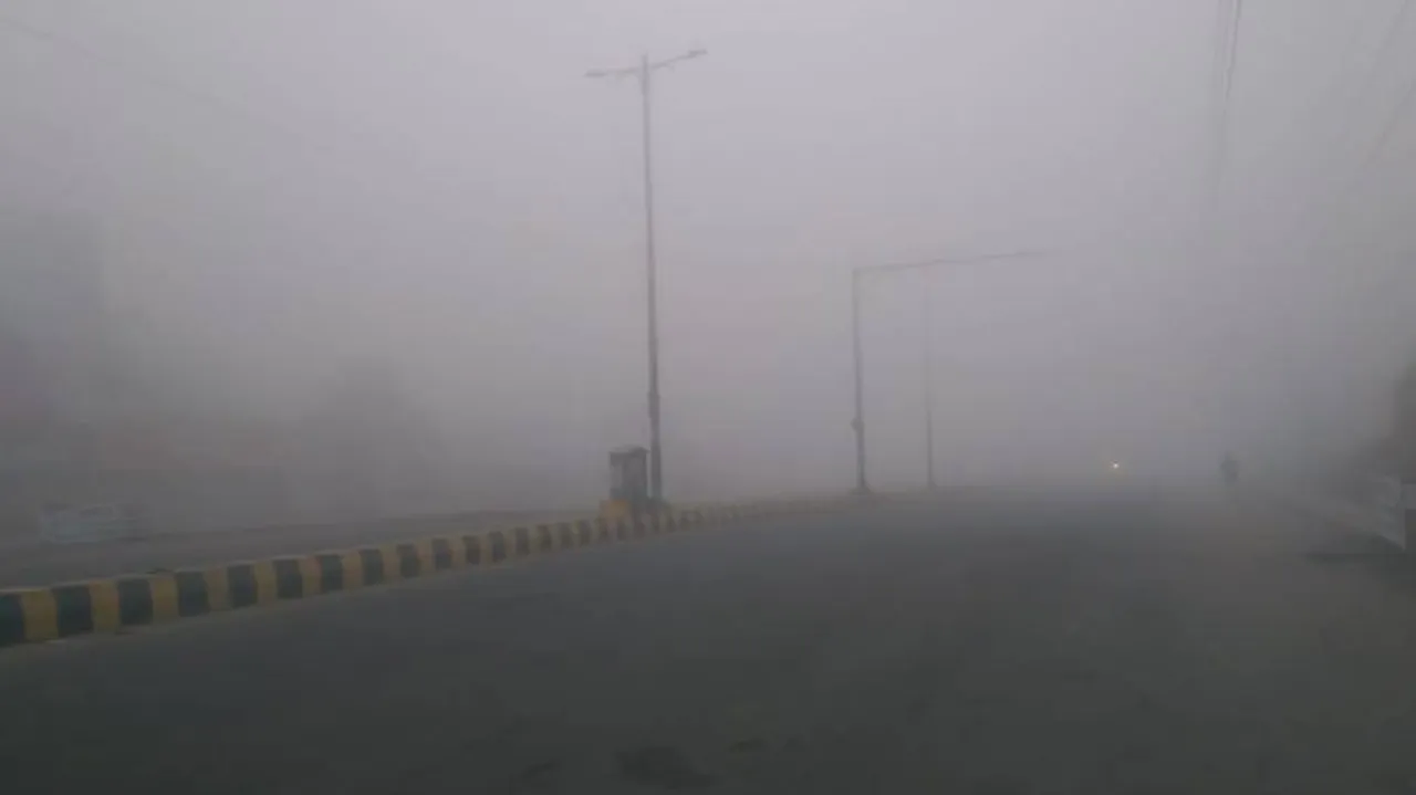 Dense Fog Engulfs Several Parts Of Odisha (SEE PICTURES )