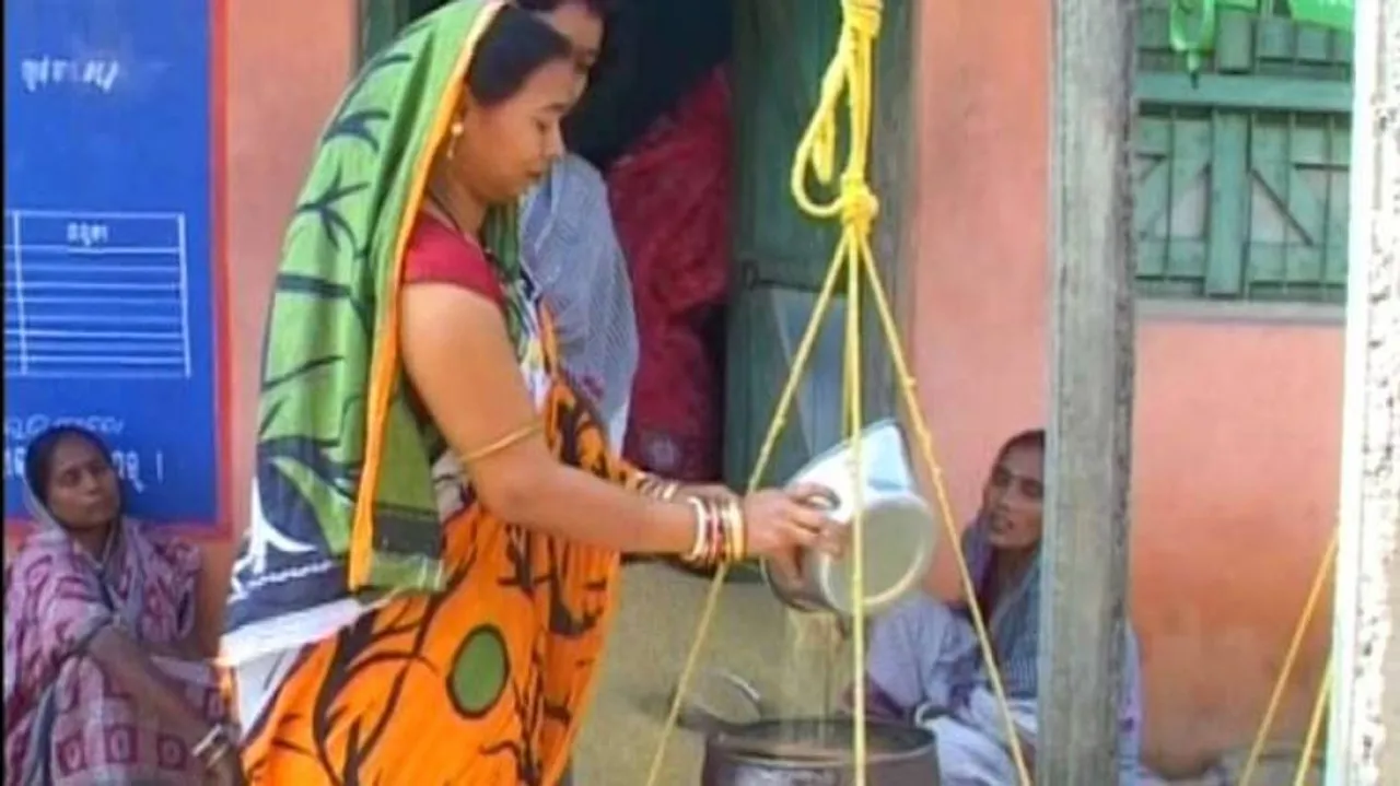 Odisha struggles to meet beneficiary target for its own food security scheme