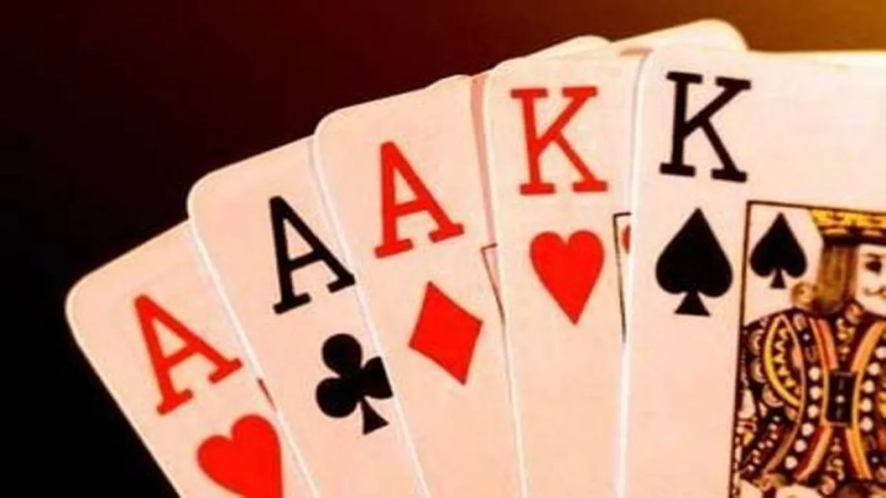 Tiff over gambling kills one, killers absconding
