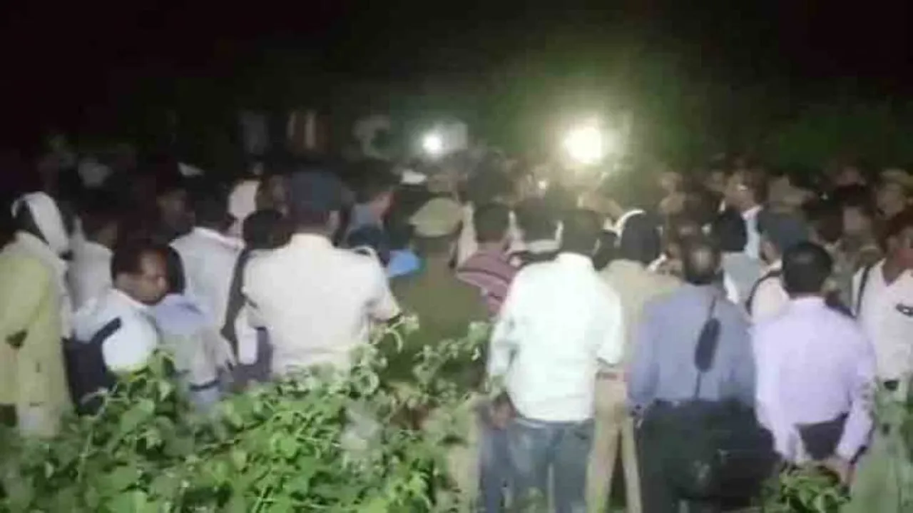 Four railway gangmen mowed down by train while repairing track