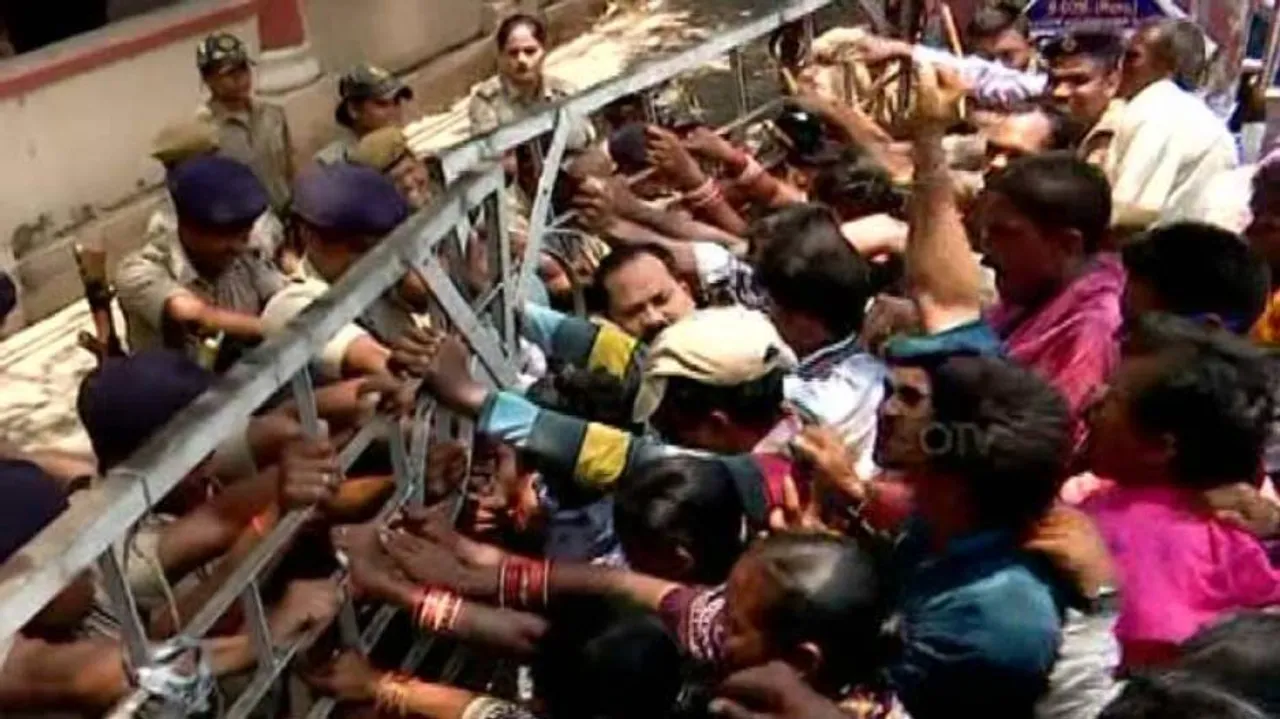 MLA insults official: Tribal protesters threaten to gherao State Assembly