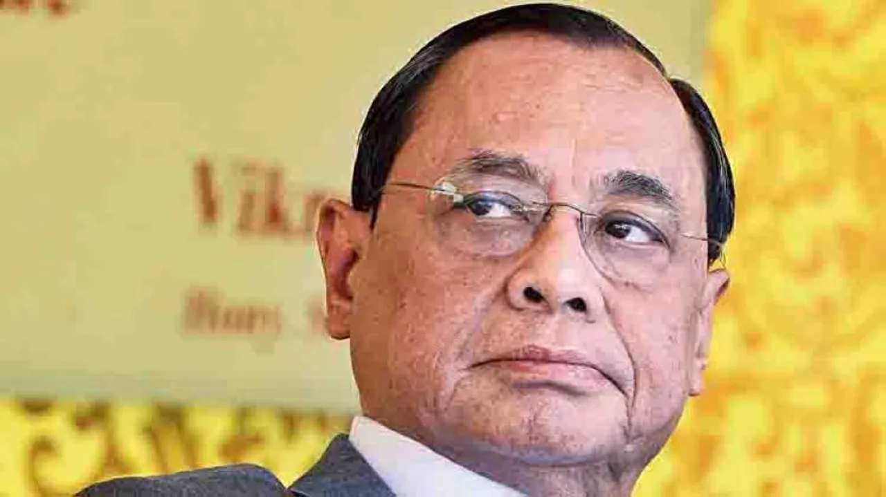 Women activists detained while protesting against CJI