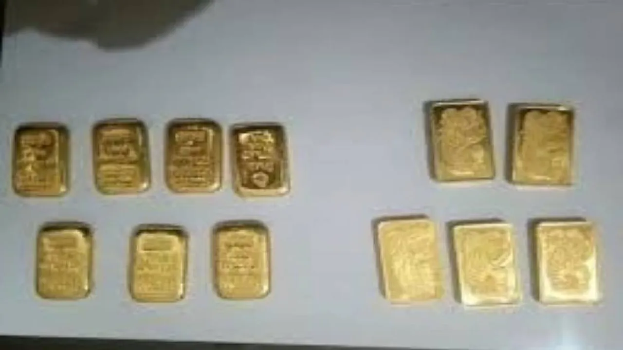 Gold bars worth Rs 35L seized at Bhubaneswar Airport