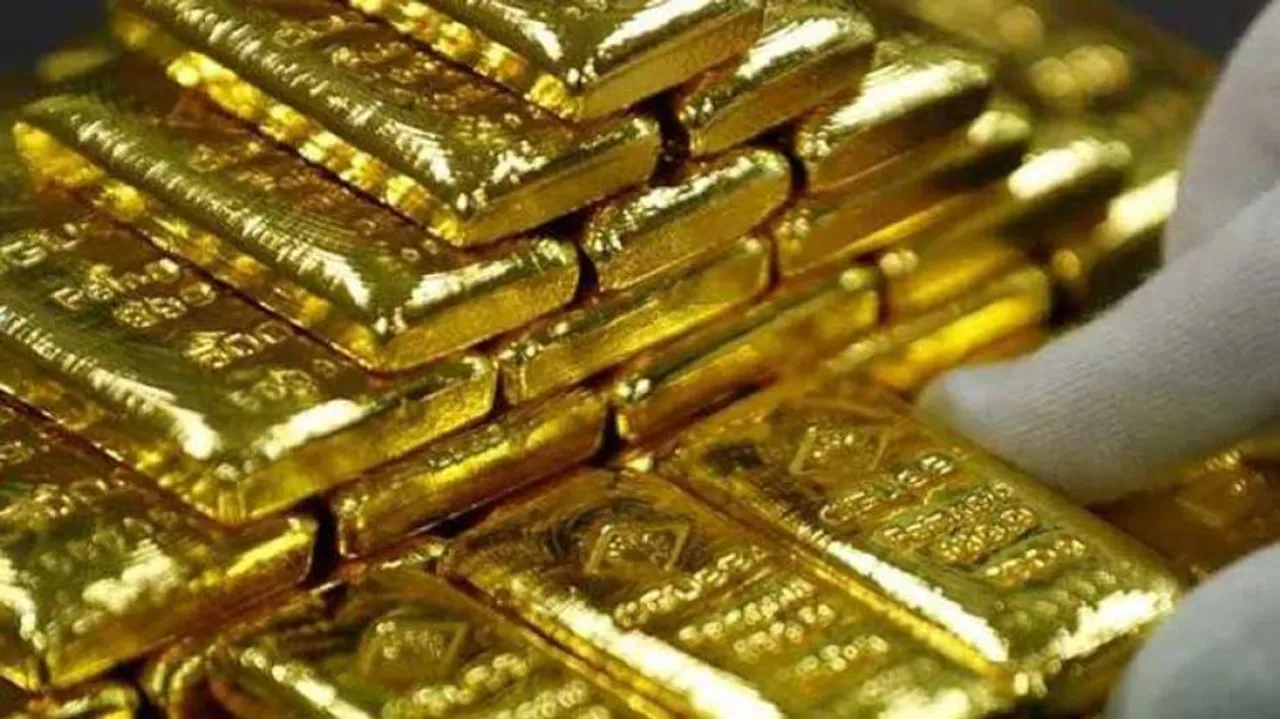 Gold prices touch all-time high amid trade, J&K tensions