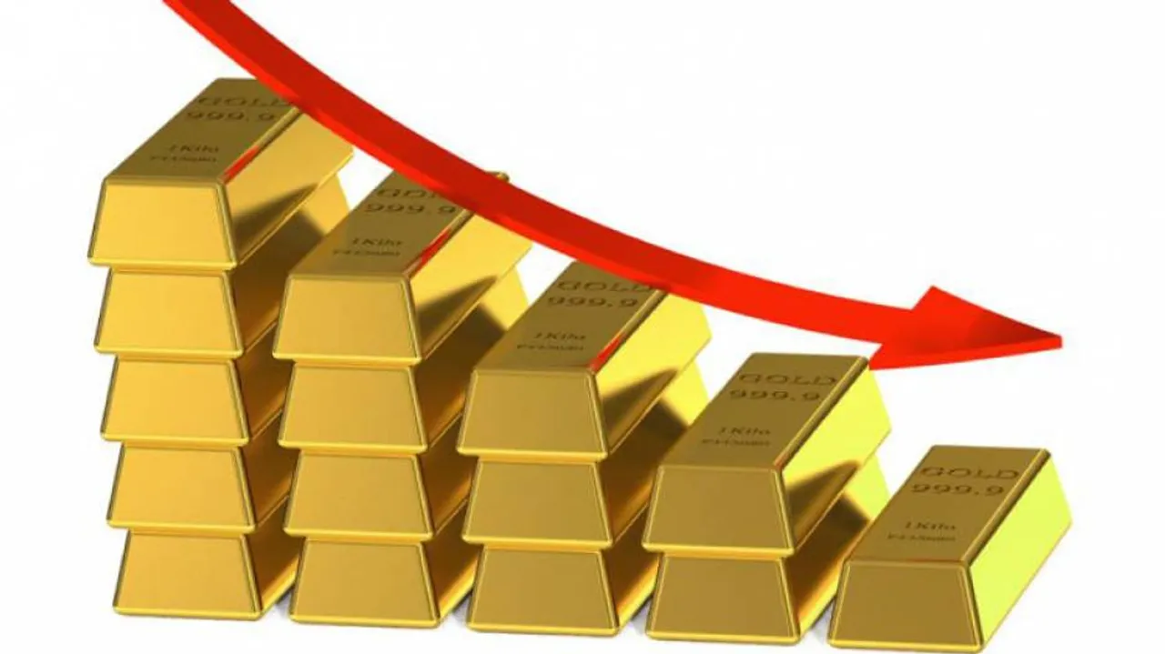 Gold and silver prices decline on muted demand