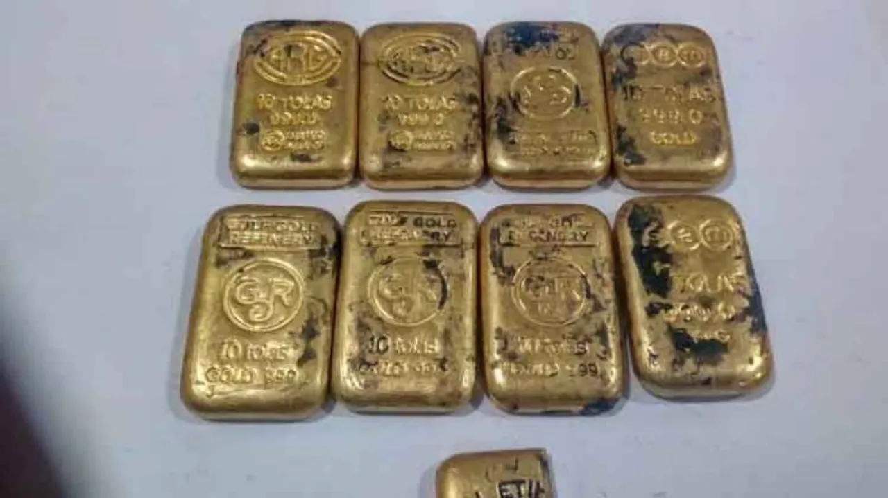 1 kg gold seized from lady passenger at Bhubaneswar airport