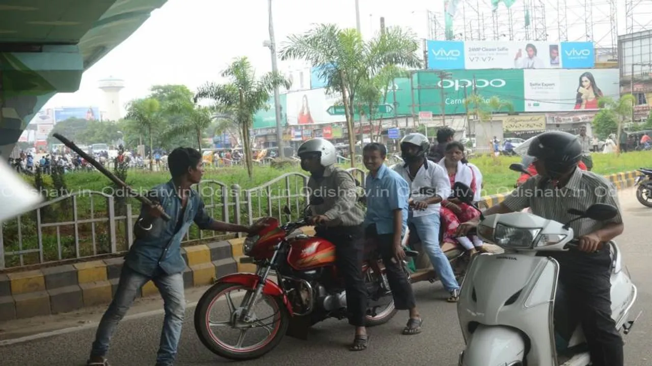 Nine more arrested in hartal violence