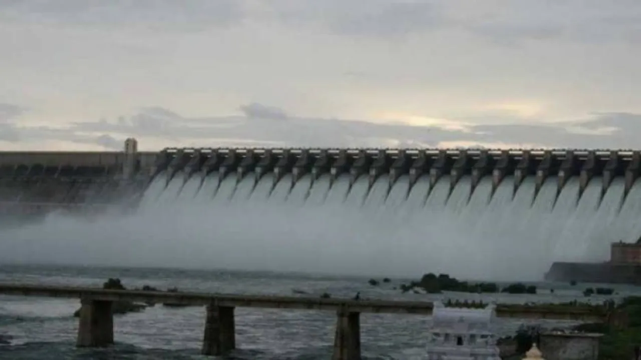 Additional spillway to enhance water discharge at Hirakud Dam