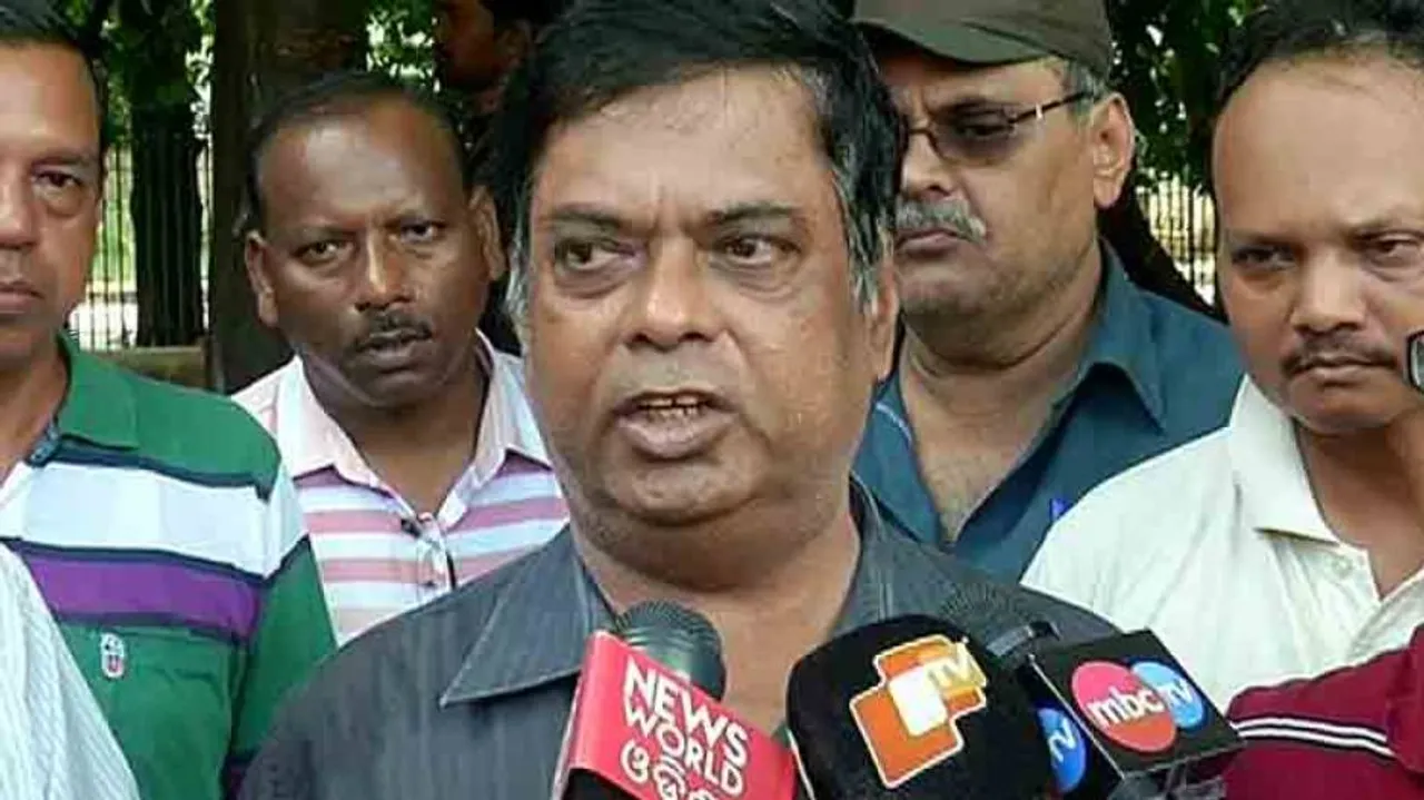 Flat buyers allege duping by Hi-Tech Estate & Promoters