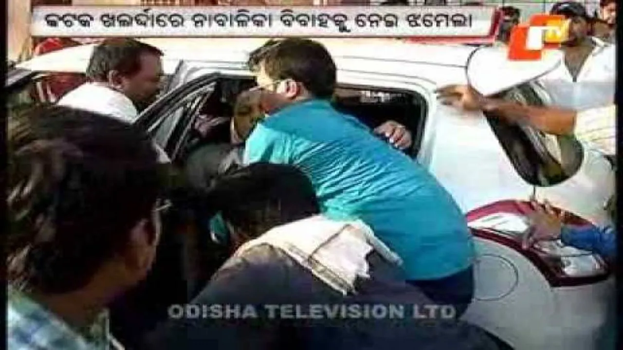 OTV scribe attacked for covering child marriage, hospitalised