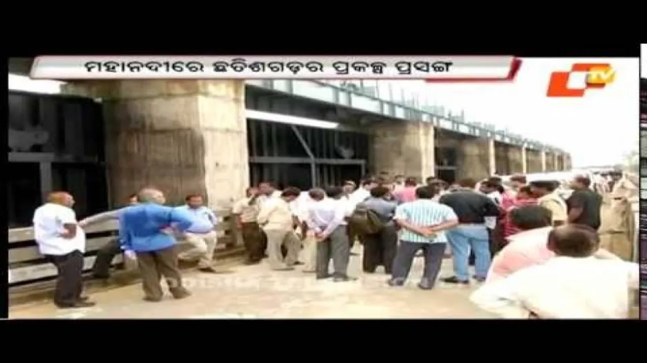 Mahanadi row: BJD fact finding team submits report to CM