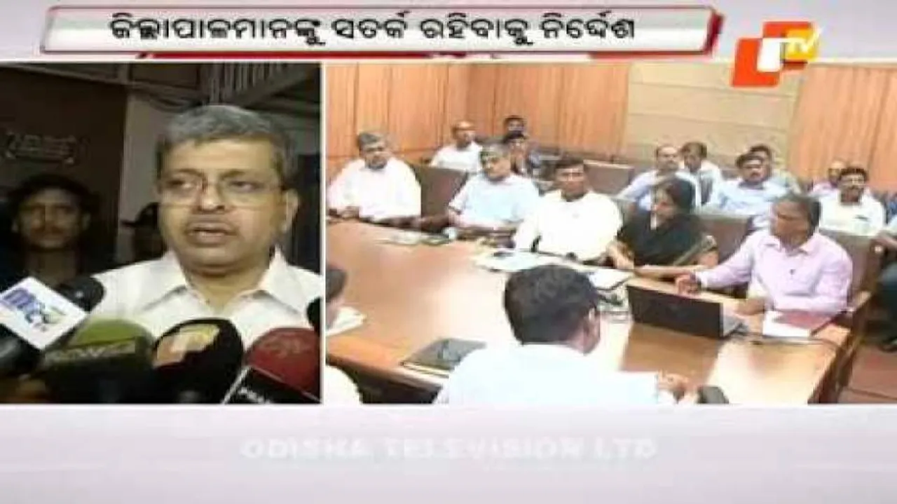 Govt reviews preparedness for  Cyclone ‘Roanu’