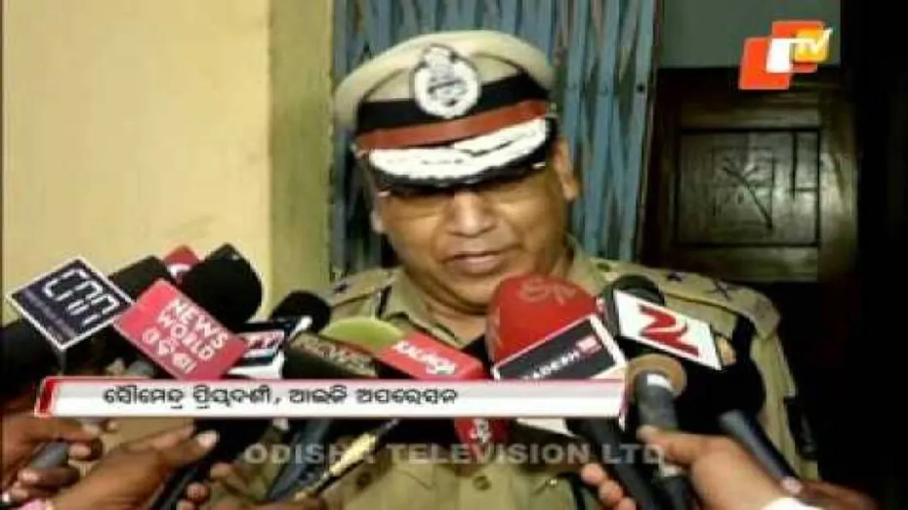 Elaborate security for Nabajoubana darshan of deities