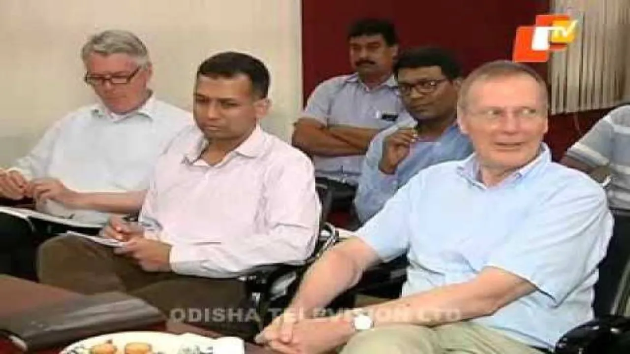 GIZ team discusses public transport in city with Mayor