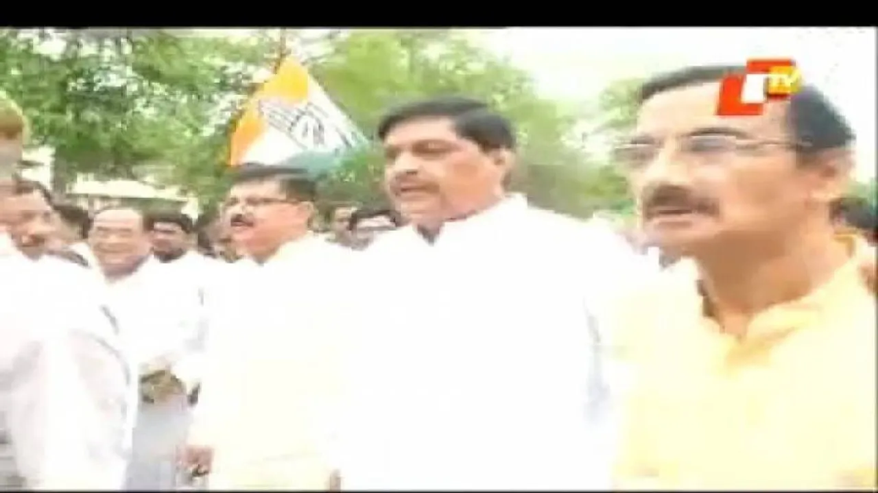 From Assembly to streets: Congress turns heat on Dasburma