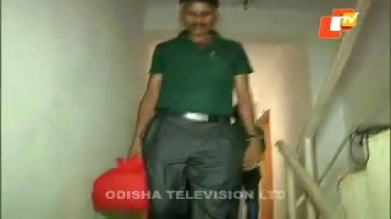 CBI raids houses of Seashore CMD, woman director