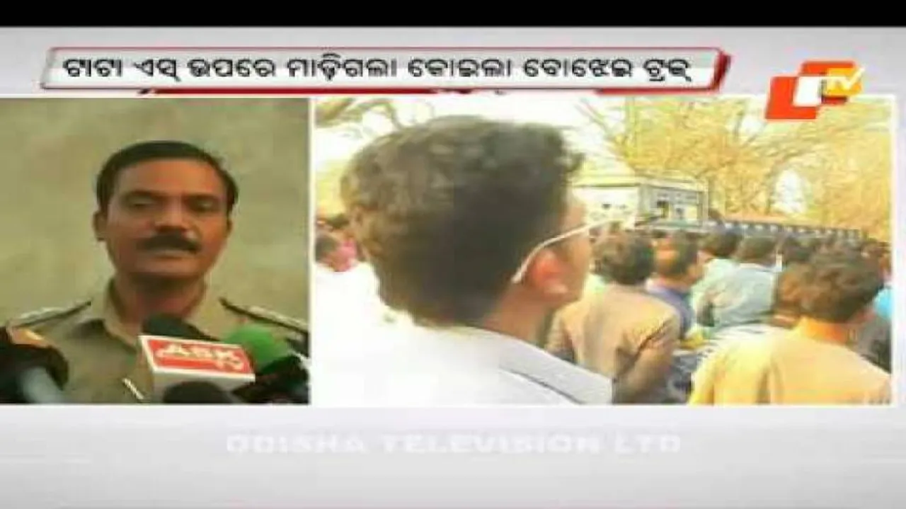 9 killed as truck rams into Tata magic