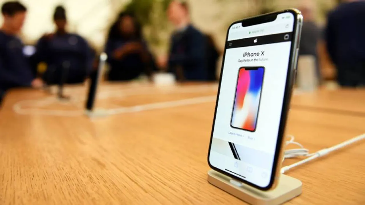 Apple accused of making false claims about iPhone X series