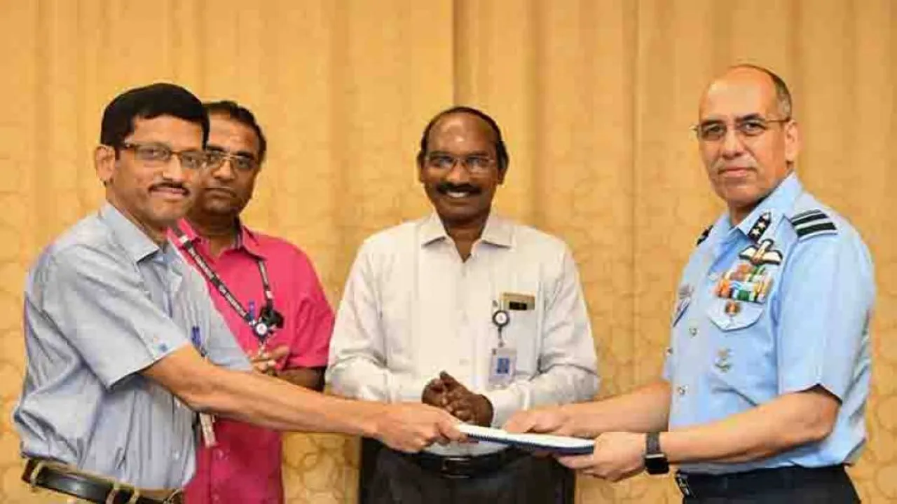 IAF ties up with ISRO for manned mission crew selection