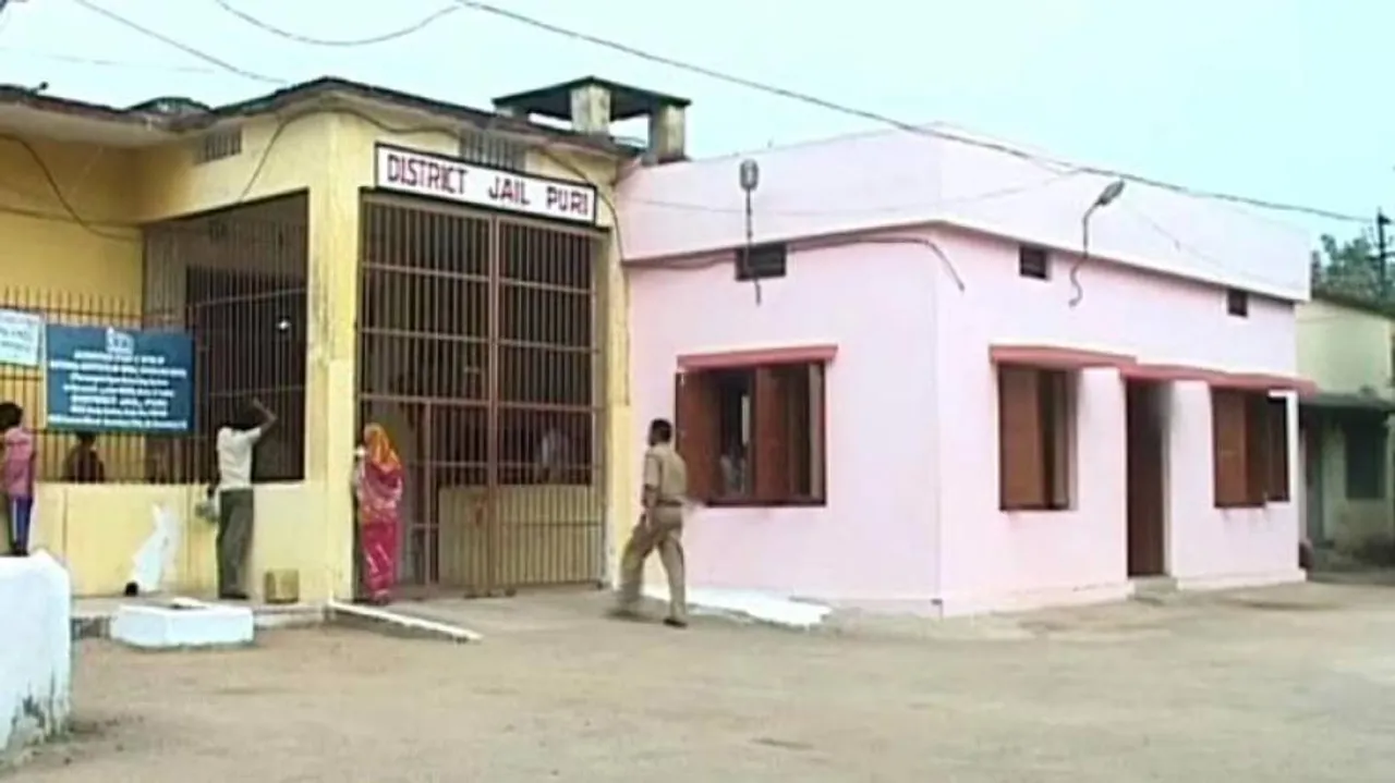 Body of undertrial prisoner found hanging in Puri Jail