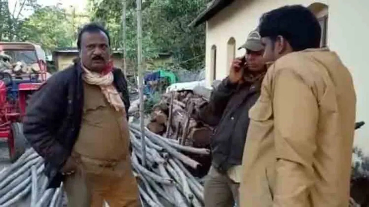 Forest personnel including ranger thrashed by villagers in Nilagiri