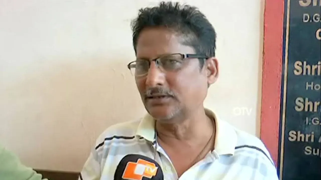 Armed miscreants loot gold jewelry, cash from a house in Berhampur
