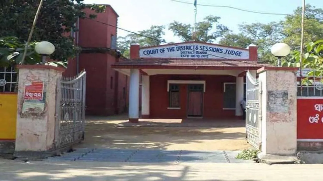 Sons avenge father's death by chopping off 'murderer's fingers