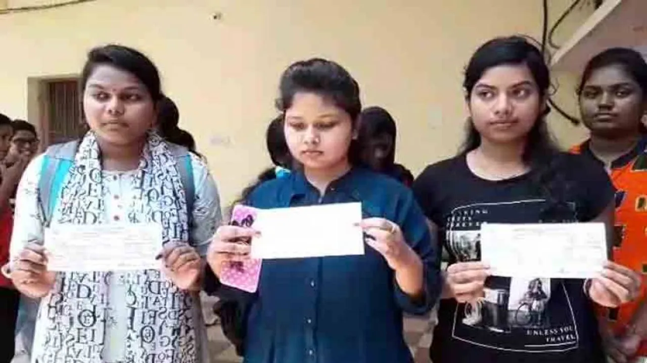 32 students of Govt Women's College in Keonjhar stare at uncertain future