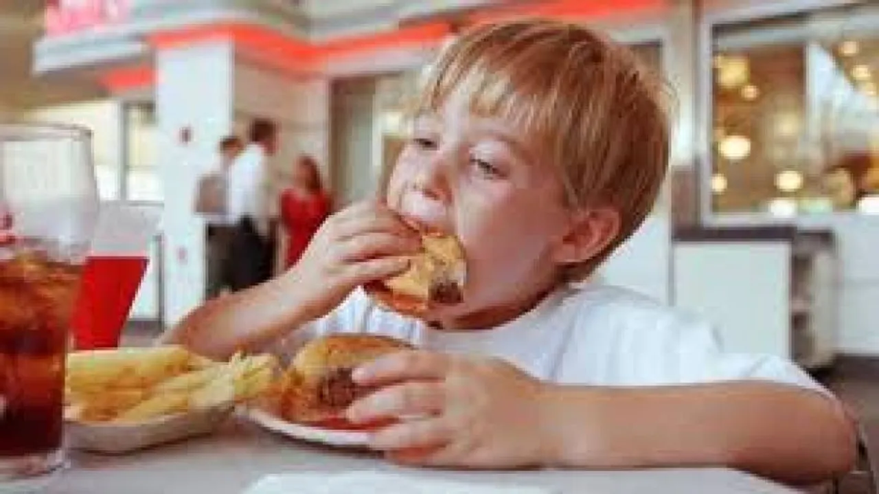Kids living near fast food outlets more likely to be obese