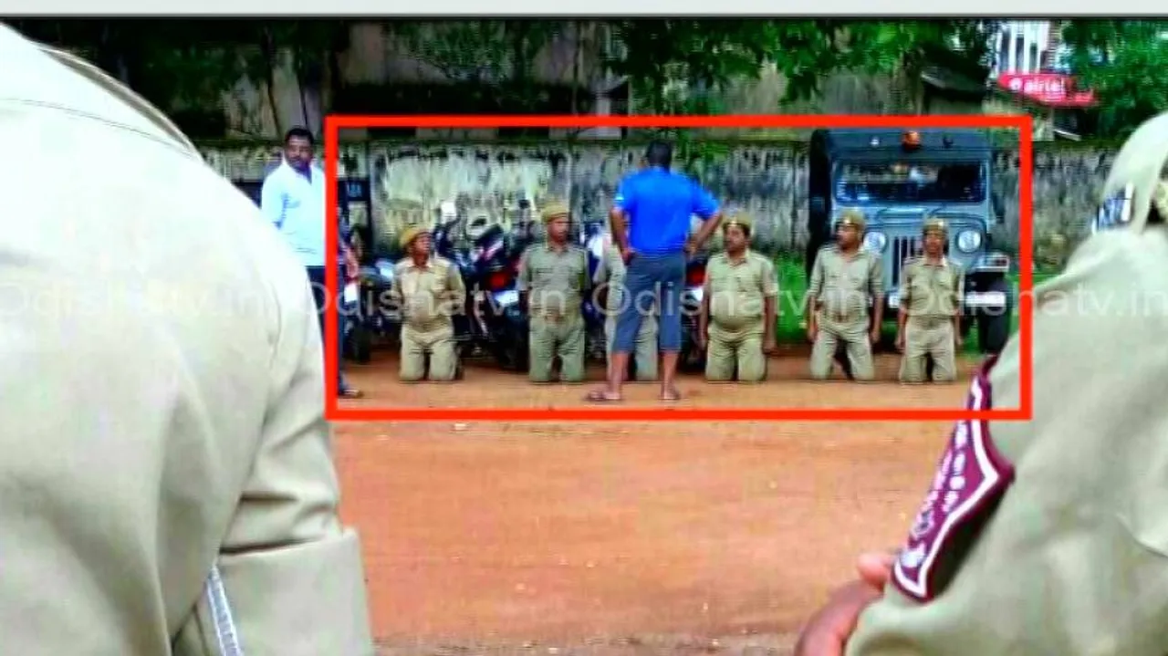 ‘Kneel punishment’ again in Baripada: 6 juniors face music