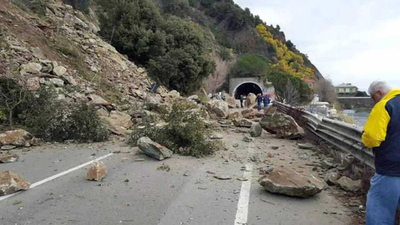 1 killed, 3 injured in landslide in J&K's Ramban
