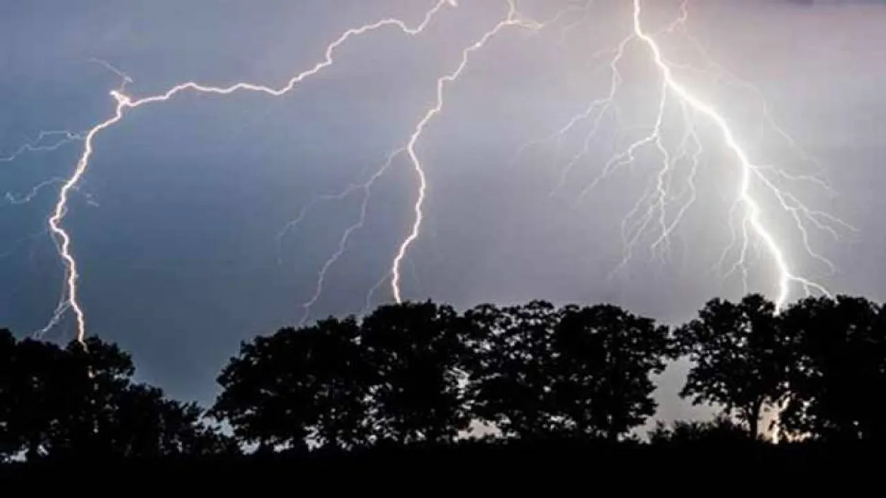 IMD Issues Yellow Warning For Thunderstorm, Lightning In Odisha Districts