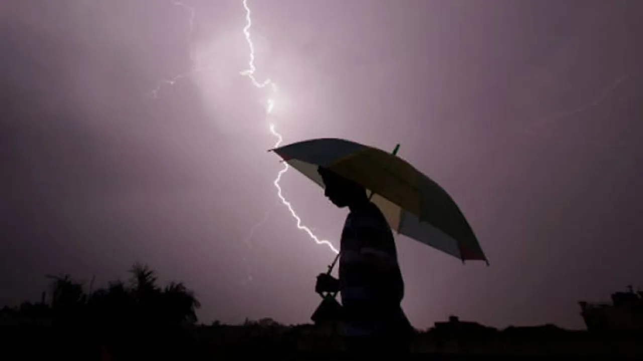 WARNING: Thunderstorm, lighting alert issued for 6 Odisha districts