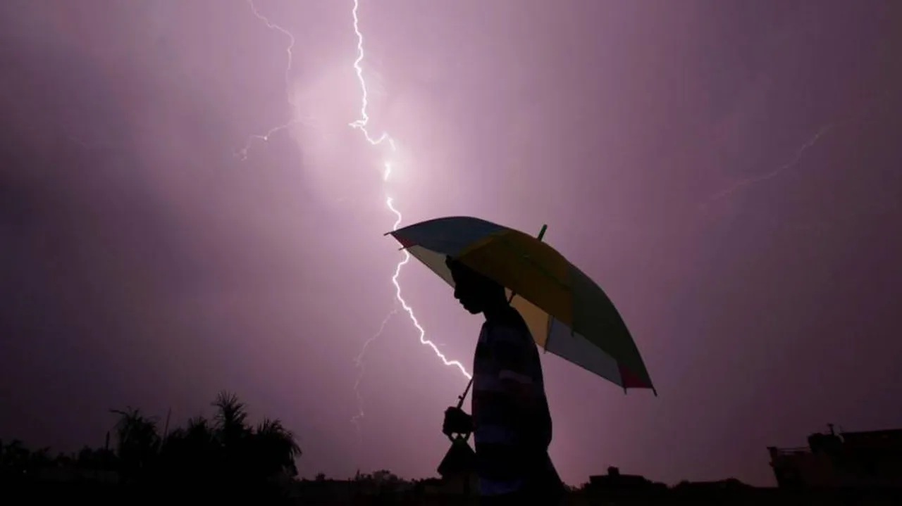 Met issues lightning alert for 12 districts in Odisha