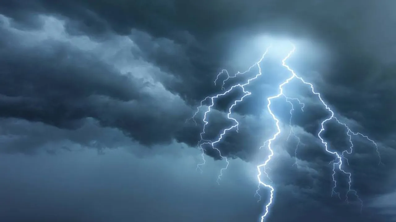 Four Dead, 100 Injured By Lightning In Poland