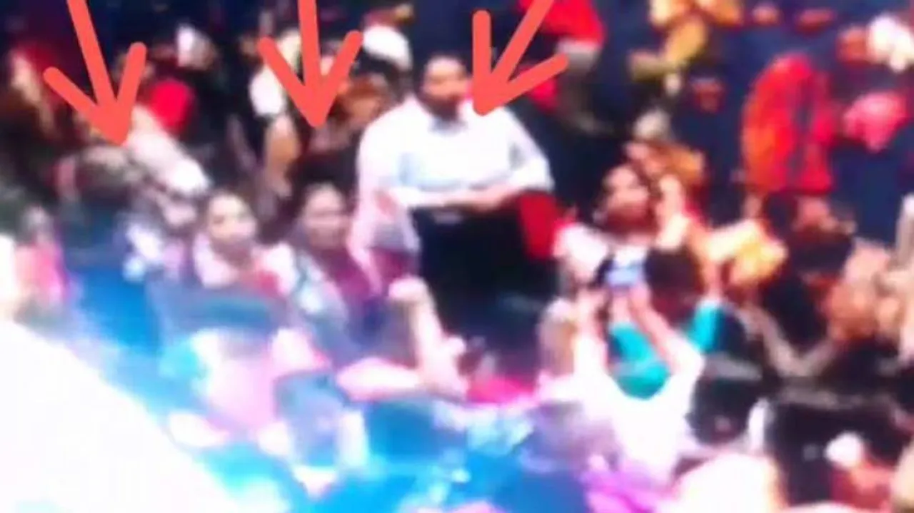 Chain Snatching From Woman Inside Durga Puja Pandal Caught On Cam