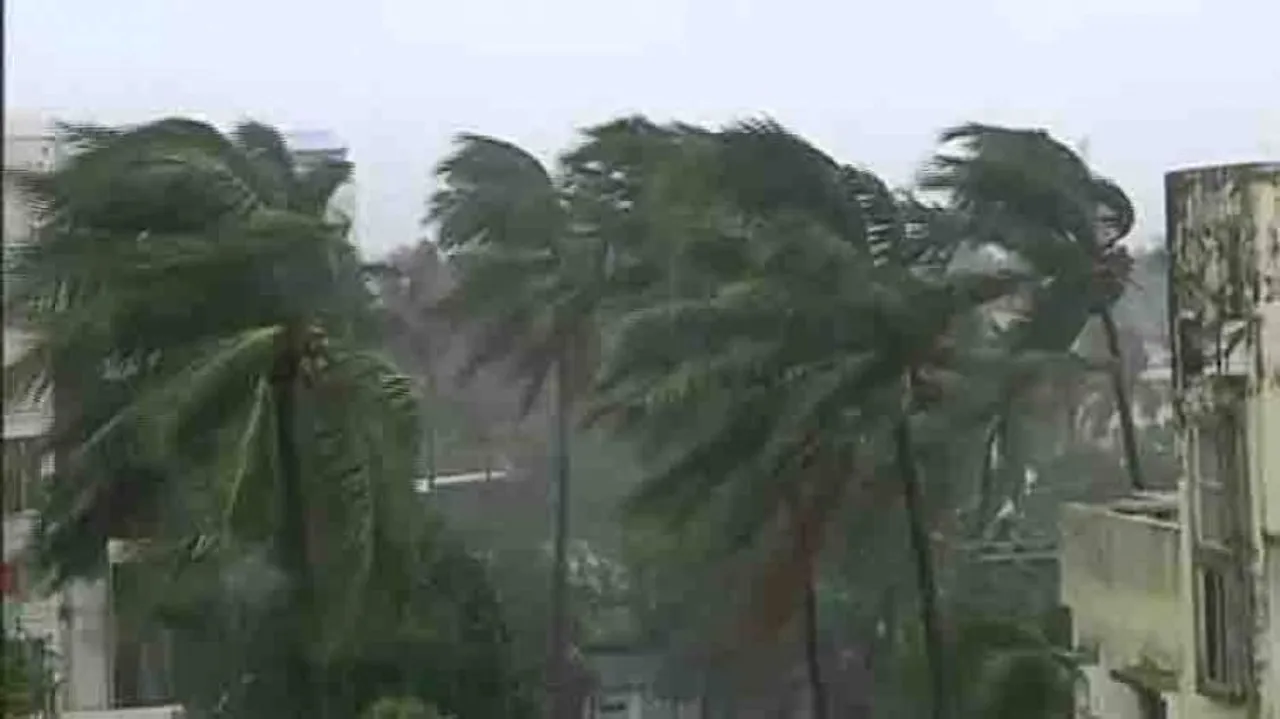 Cyclone Fani pummels Odisha after making landfall near Puri