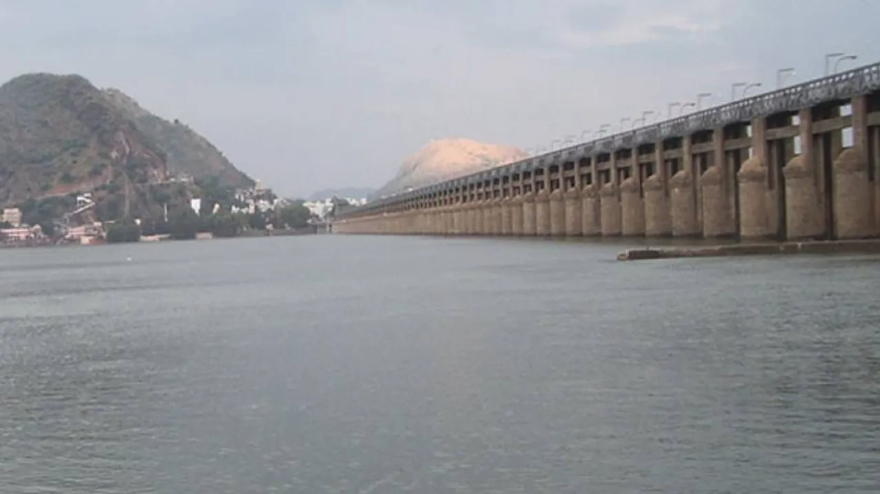 Hirakud records 'alarming' reduction in Mahanadi water