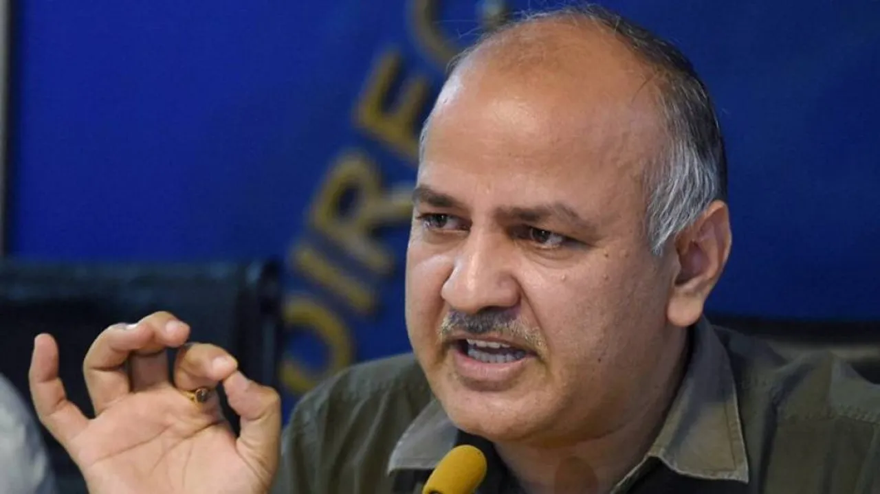 Liquor consumption publicly in Delhi will lead to arrest: Sisodia