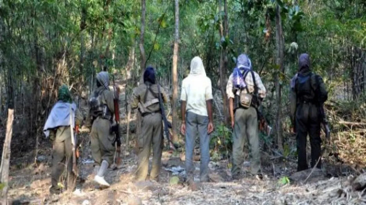 Maoists kill two more tribals in Malkangiri district
