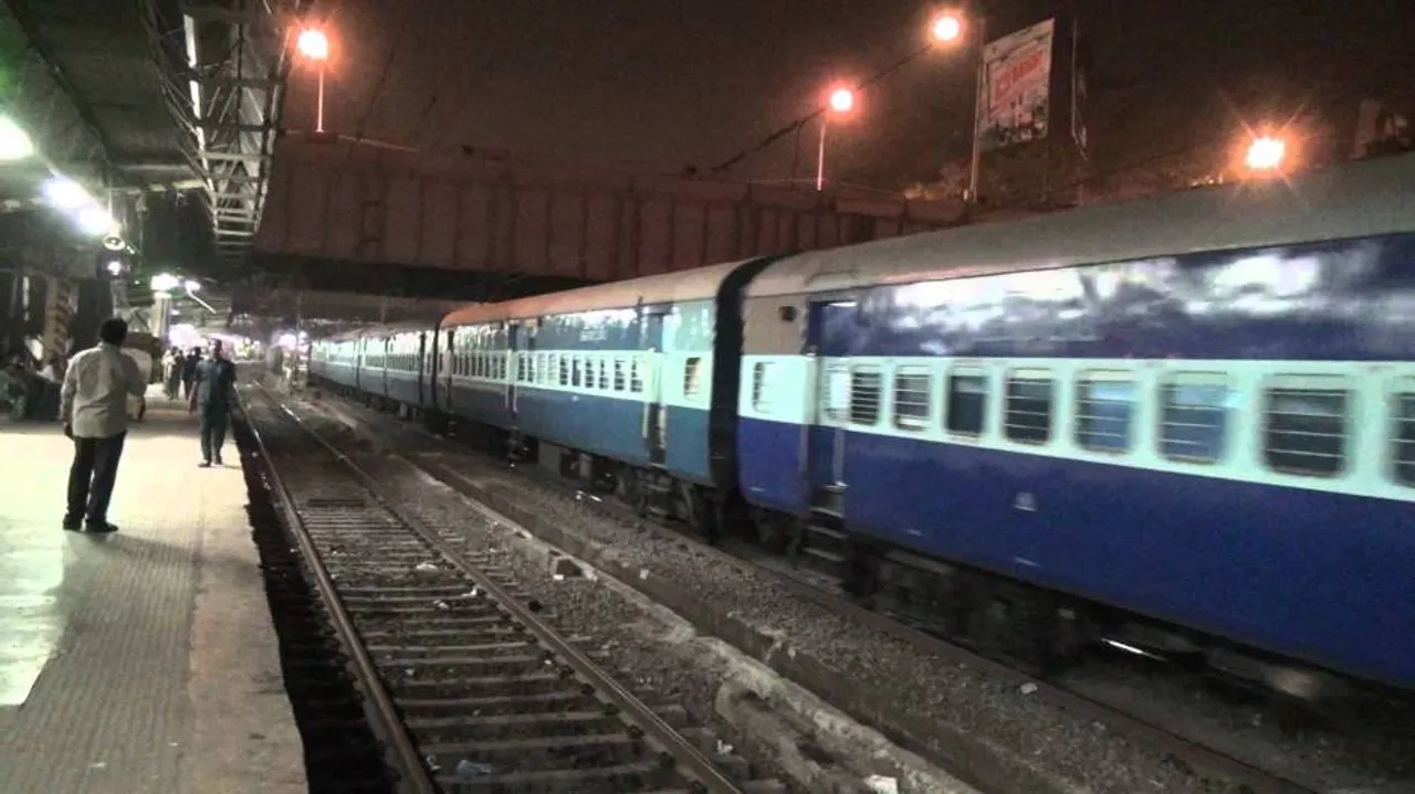 Alert gateman averts train accident