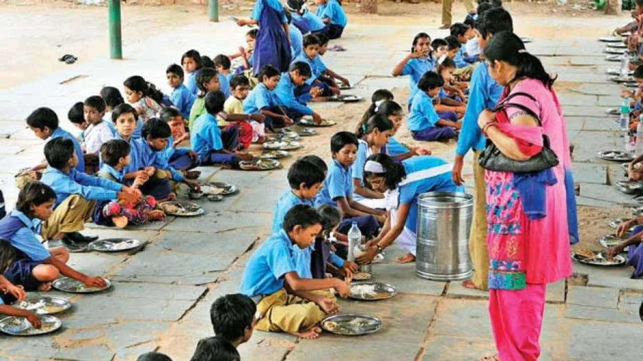 Headmistress suspended for stealing mid-day meal rice