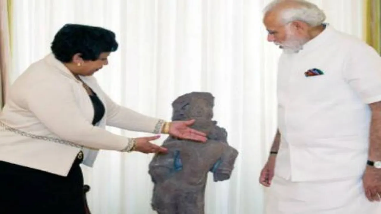 US returns ancient artefacts, Modi expresses thanks