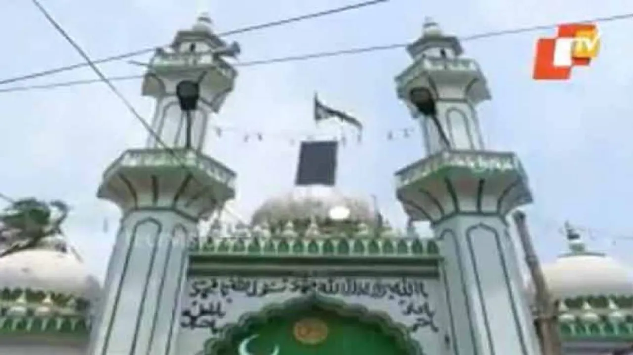 AIMPLB To SC: Women, Men Can Pray Together In Mosques