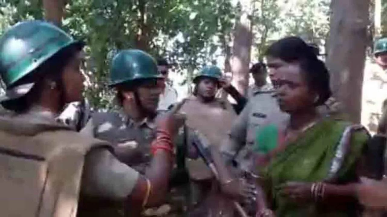 Women take up cudgels against setting up beer factory, scuffle with cops